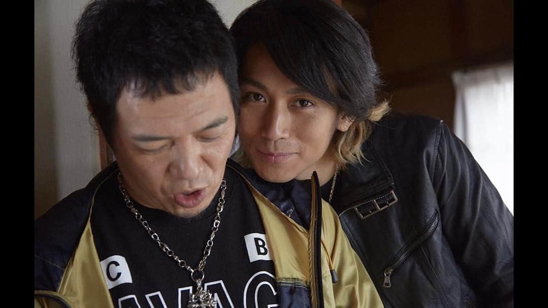 TVドラマ&映画『闇金ウシジマくん』公式のインスタグラム：「【特典情報⑨Part３＆ザ・ファイナル打ち上げスライドショー】撮影終了後の関係者だけの打ち上げパーティーの会場で上映された超レアなスライドショーを特別に公開✨ここでしか見られないキャスト達の素顔がつまっています👍普通は絶対観れない本物のお宝映像！㊙️( ◠‿◠ )㊙️」
