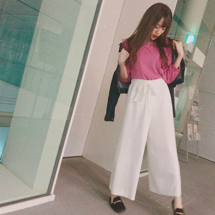 志田友美（ゆうみん）さんのインスタグラム写真 - (志田友美（ゆうみん）Instagram)「今日の私服♡♡ 全部プチプラだよ👸⭐️ タグ付けしたから見てね💋 ㅤㅤㅤㅤㅤㅤㅤㅤㅤㅤㅤㅤㅤ #最近さ #ラーメンに私をタグ付けする子が増えてきてw #そのセンス嫌いじゃない❤w」4月16日 20時45分 - yuumi_shida