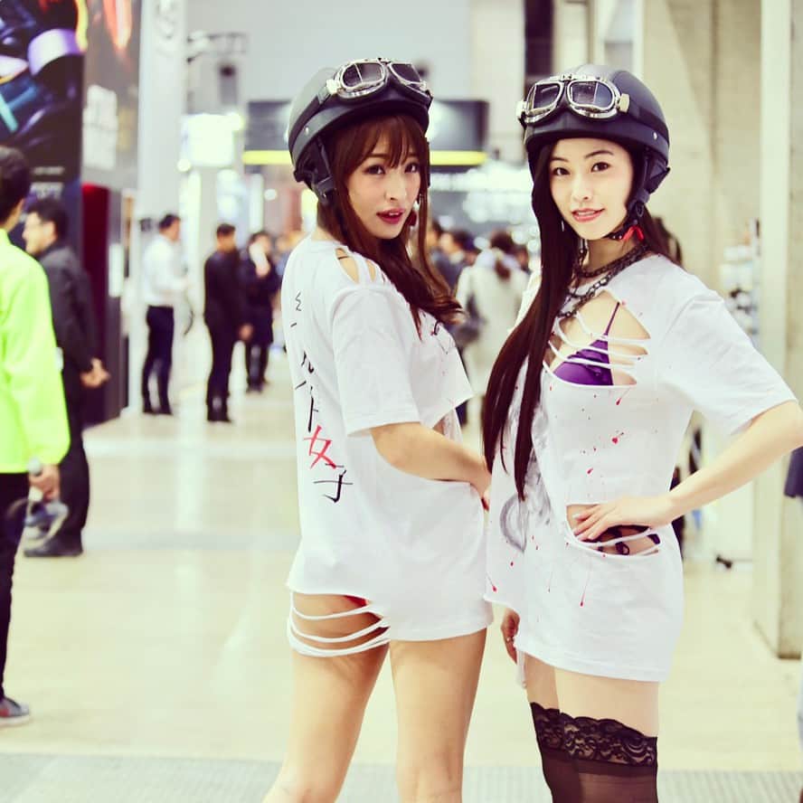 Lawrenceのインスタグラム：「#東京モーターサイクルショー  #ヘルメット女子 本日終了！みなさま、ありがとうございました。あしたもよろしくです🤗」