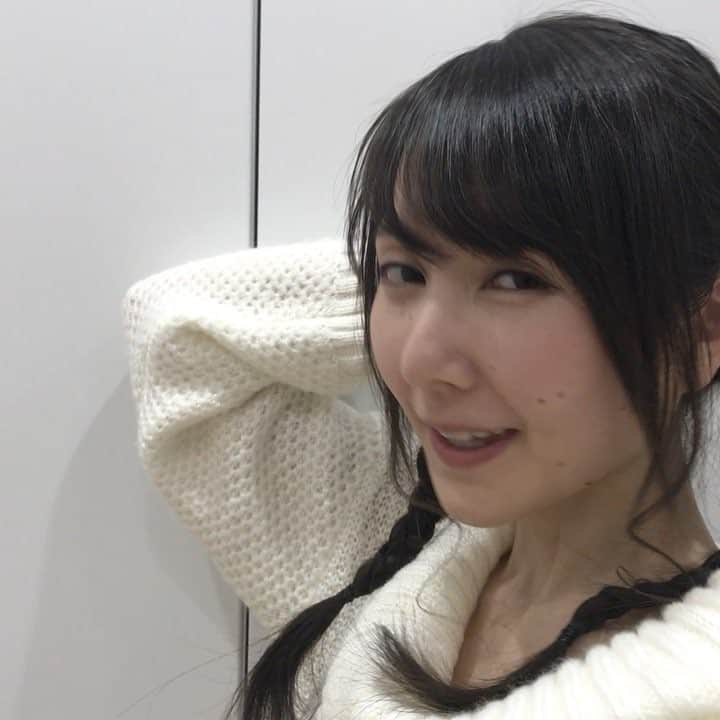 アニメぴあちゃんねるのインスタグラム：「春が来た！  をやってくれました。セクシーめに。(^^) #高野麻里佳 #タカオユキ #秦佐和子 #アニメぴあちゃんねる #アニメ #声優 #二四六九十一s #春 #スプリングハズカム」