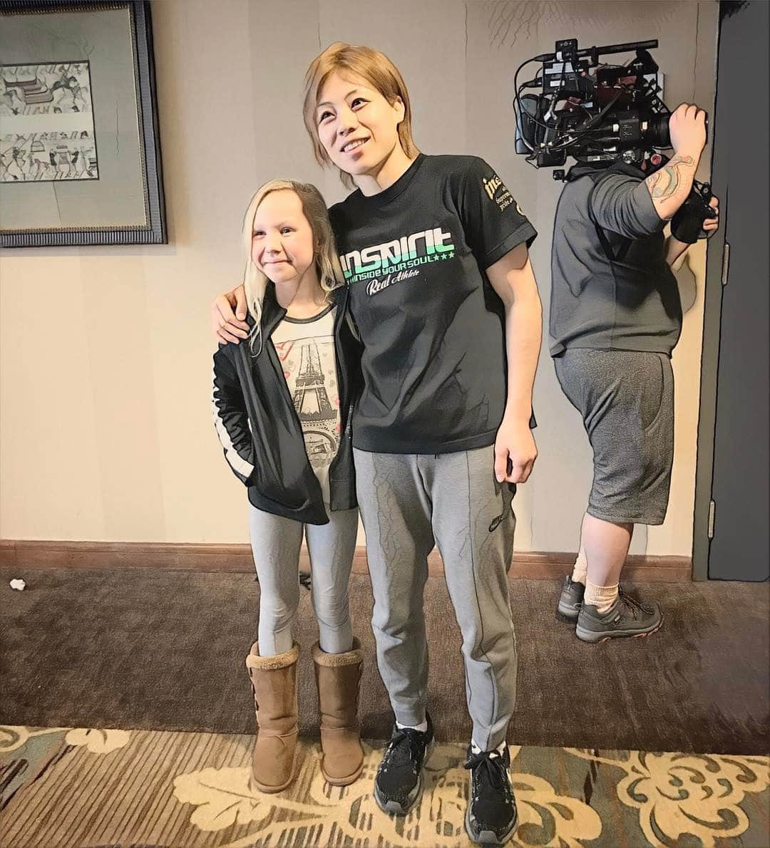 阿部裕幸さんのインスタグラム写真 - (阿部裕幸Instagram)「INVICTA FC22 INVICTA Atom weight World Champion Ayaka Hamasaki 浜崎朱加 ファンサービス #ayakahamasaki #invictafc #aacc #aaccmma #wmma #aacc女子部 #総合格闘技 #女子総合格闘技 #inspirt」3月25日 8時08分 - abeani111