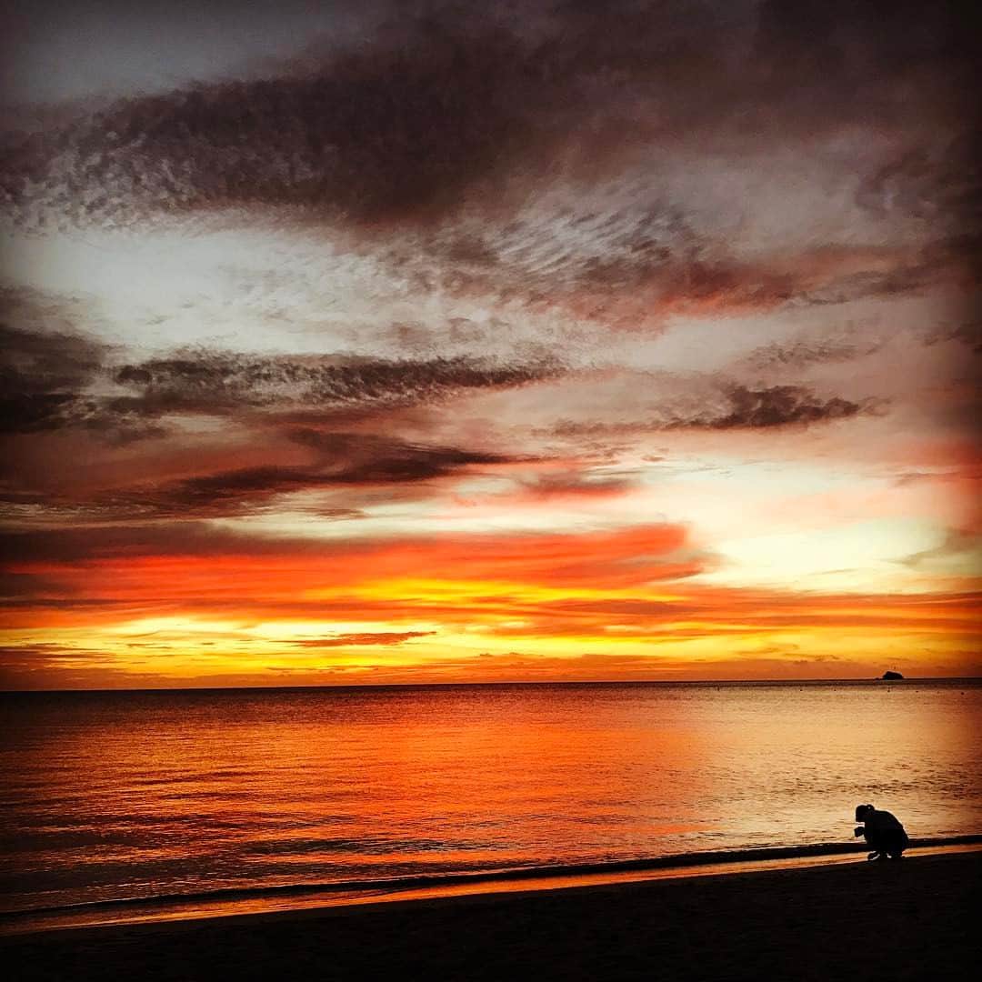 川田紳司さんのインスタグラム写真 - (川田紳司Instagram)「#palau#beach#sunset」3月27日 19時09分 - shinji_kawada