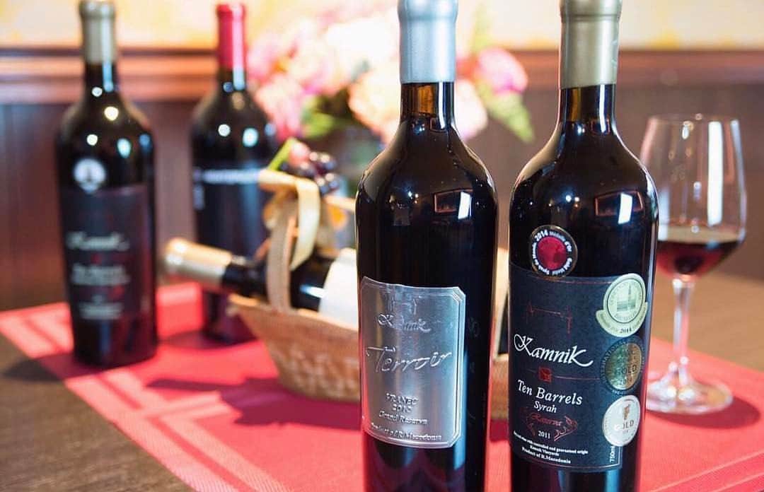 宮河マヤさんのインスタグラム写真 - (宮河マヤInstagram)「親族がマケドニアワインの輸入を始めました🍷世界一美味しくて健康でアンチエイジング効果の高いワインです！フォローしてくれたら心から嬉しいです🙏😭 @stella_imports  http://stella-imports.jp/  応援よろしくお願いします💓 #マケドニアワイン #ワイン #stellaimports #wine」3月28日 12時05分 - maya_m0901