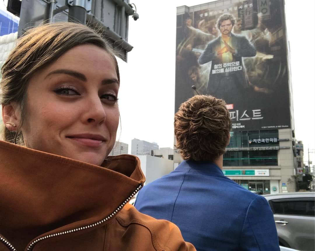 ジェシカ・ストループのインスタグラム：「Caught @finnjones checking out his huge glowing @marvelironfist billboard in Seoul, South Korea!」