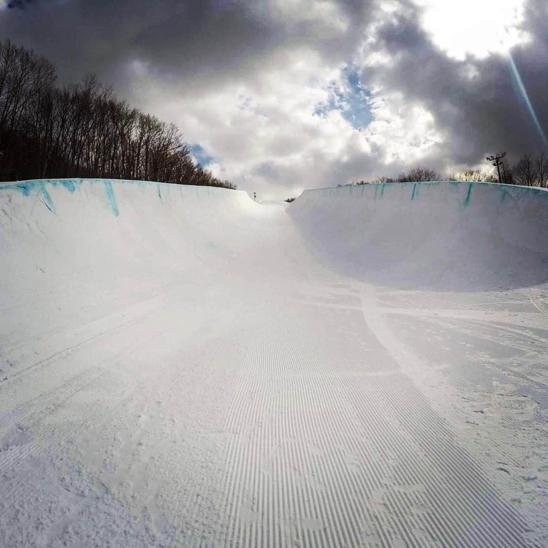 平野歩夢さんのインスタグラム写真 - (平野歩夢Instagram)「Aomori spring  @aomorispringresort  @rockwoodhotel  @gopro #gopro」3月30日 19時19分 - ayumuhirano1129