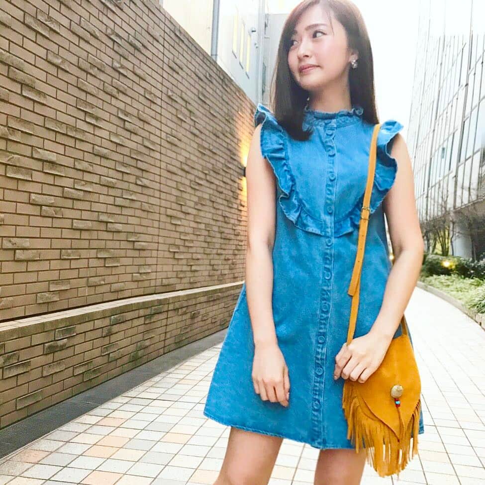 のインスタグラム：「🌼 ・ ・ #デニム大好き 🌈✨✨ #REDYAZEL #TGC #桐谷美玲 さん着用 #17ss #denim #denimlovers #denimonepiece #denimday #denimlife #springfashion #summerfashion #japanesegirl #me #ootd #デニムワンピ」