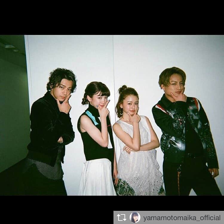 映画「ひるなかの流星」のインスタグラム：「めいちゃんにつられてみんな同じポーズ🤔🤔一緒にポーズ決めたぃ..笑 #ひるなかの流星 #大ヒット公開中 #bff  @mei_nagano0924official  @shohei.63  @alan_shirahama_official  @yamamotomaika_official」