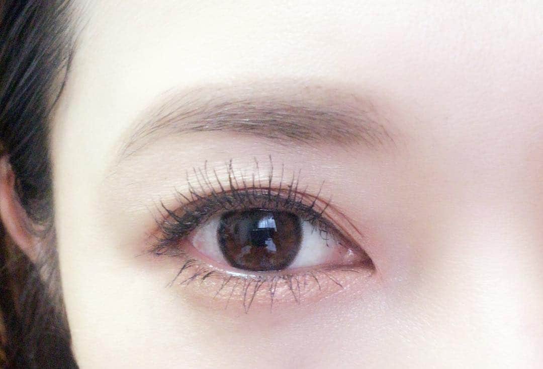 Sayuri（岸岡小百合）さんのインスタグラム写真 - (Sayuri（岸岡小百合）Instagram)「* 今日のメイク。 お気に入りのSUQQUデザイニングカラー02 光橙花でオレンジ囲み目メイク♫ * このオレンジは本当に使いやすい🍊 * #家族にはいつもの目と違いがわからないらしい #叔母もわからないらしい #男の人にもわからないらしい #でもいいの #わかる女の子には伝わるはず！！ #でも自分でもわからない時ある #光橙花 #SUQQU #スック #春メイク #春コスメ #オレンジ #hikaritouka #アイメイク #eyemake #アコルデ #Acorde  #beauty #peaceofshine」3月31日 12時39分 - sayuuringo