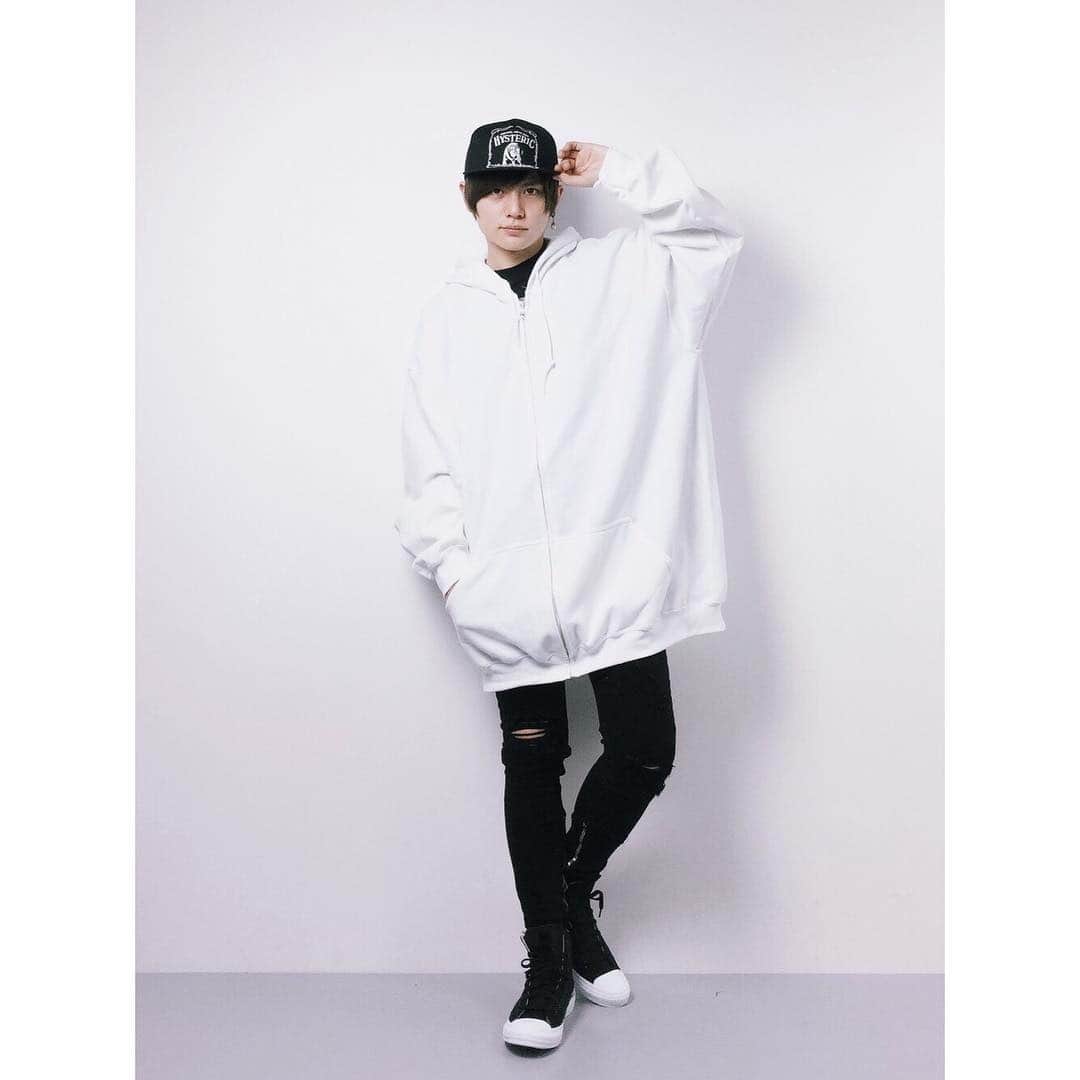 澤村量山さんのインスタグラム写真 澤村量山instagram 白パーカー好きなんだよなー Wear Ootd Fashion Mensfashion メンズファッション Zozotown Actor 俳優 読モ サロンモデル サロモ Akros Akros専属モデル インスタグラマー Japanesemodel L4l