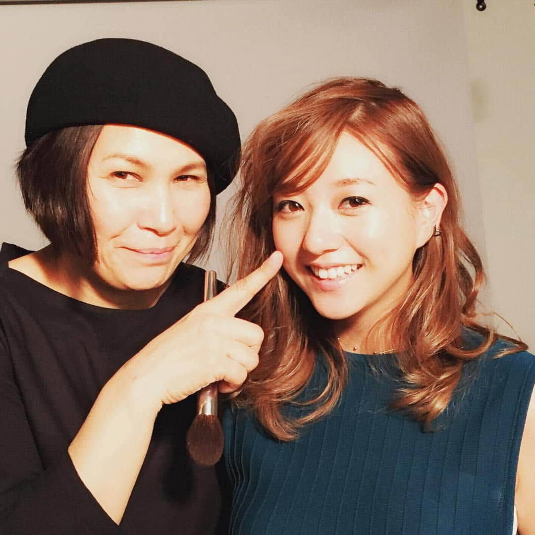 MAQUIA ONLINEさんのインスタグラム写真 - (MAQUIA ONLINEInstagram)「ただいまマキアオンライン「伊藤千晃のBijyo Diary」の撮影中！ 今回は千晃ちゃん×千吉良さんの初タッグでお届けします✨ お楽しみに〜💓 WEB担当・N  #伊藤千晃 #千吉良恵子 #撮影 #makeup #メイク #maquia #maquiaonline #マキア #マキアオンライン #beauty #follow #寺田茉布」4月2日 17時18分 - maquia.magazine