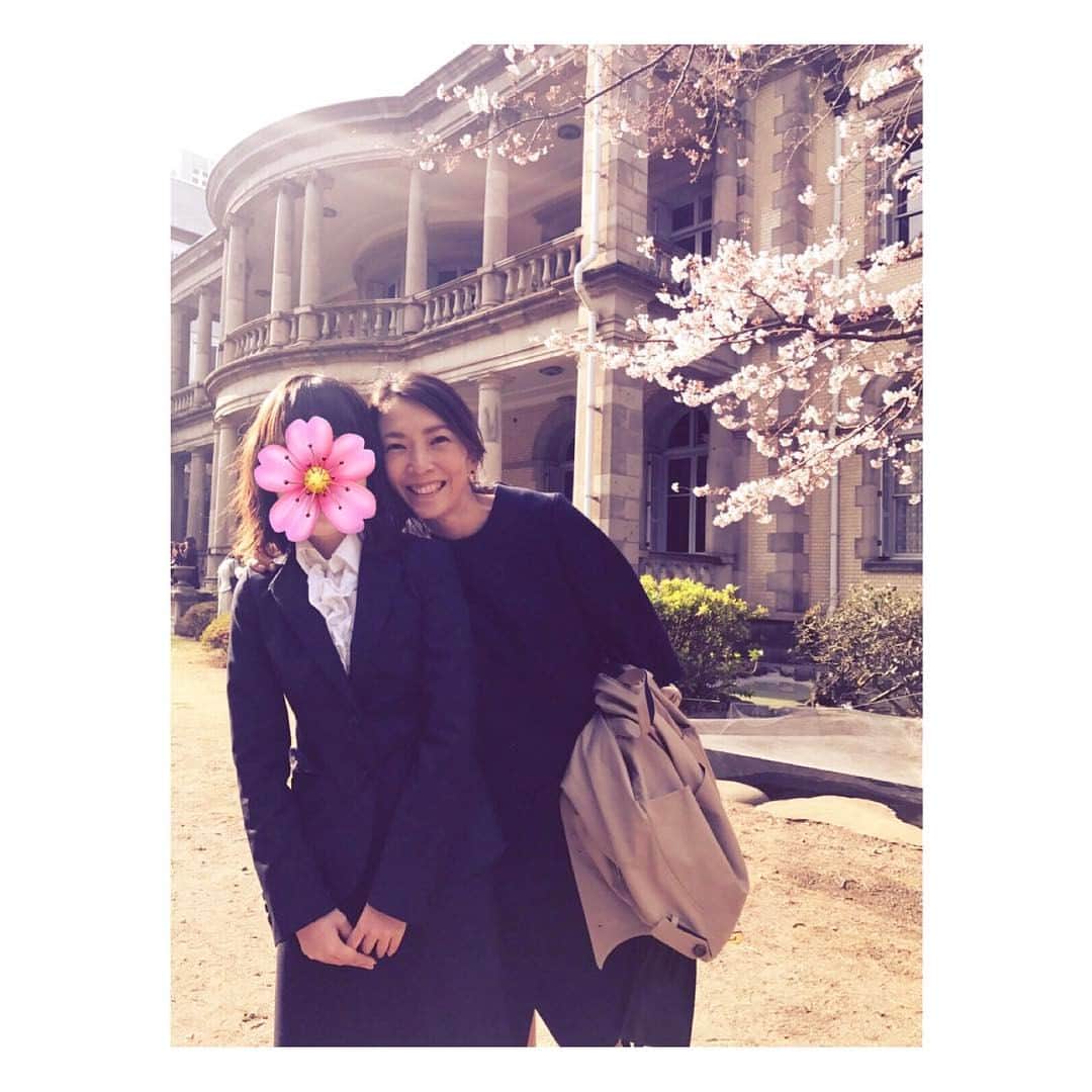 高橋志津奈さんのインスタグラム写真 - (高橋志津奈Instagram)「大学の入学式🌸  何だか感慨深い  大きくなったな〜😭 楽しい大学生活になりますように😊  #大学生#楽しそう#晴れてよかった#生まれてからもうそんなに経ったのか#大きくなったな〜」4月2日 18時06分 - shizunan