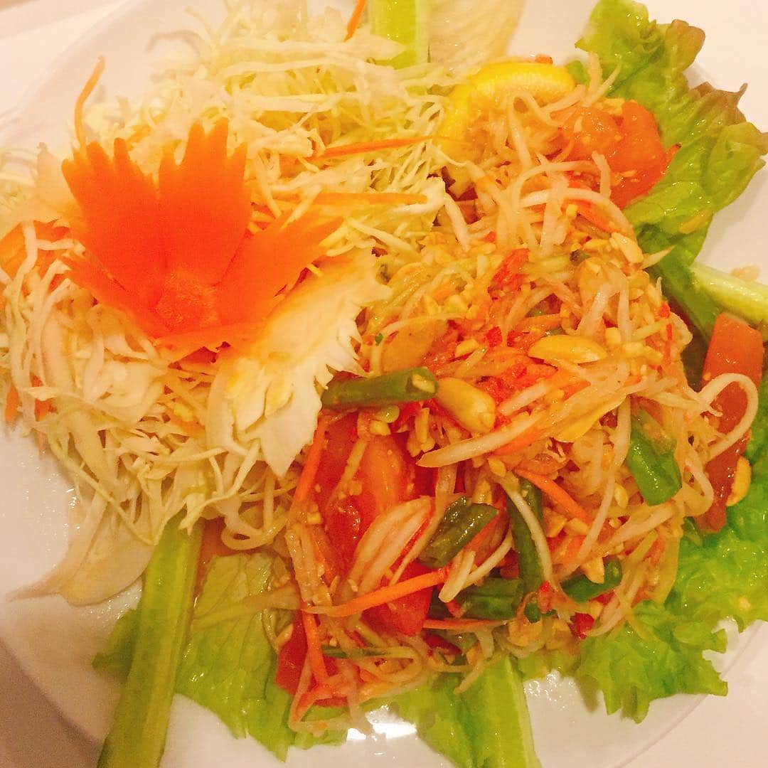 柳下毅一郎さんのインスタグラム写真 - (柳下毅一郎Instagram)「ソムタム #thaifood」4月2日 21時05分 - garth_y