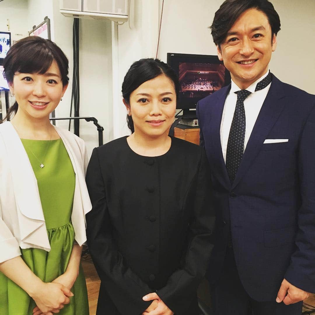 石丸幹二さんのインスタグラム写真 - (石丸幹二Instagram)「「題名のない音楽会」4月2日 「劇場支配人の音楽会」 指揮の三ツ橋敬子さん、司会の松尾由美子アナウンサーと。 #kanjiishimaru  #石丸幹二  #題名のない音楽会  #三ツ橋敬子」4月2日 23時43分 - team_kanji_ishimaru