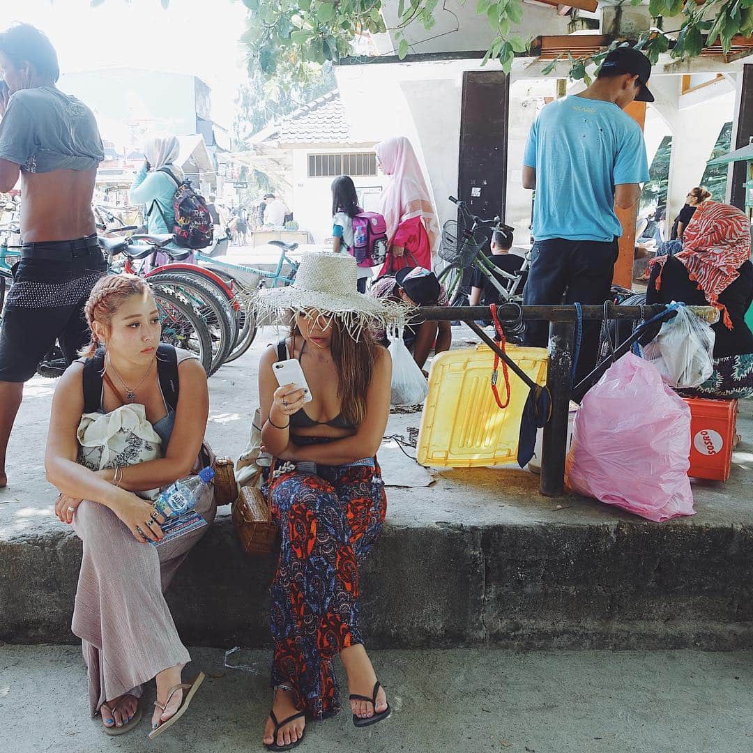 Manamiさんのインスタグラム写真 - (ManamiInstagram)「#まなちかの素 おしゃれぶってるけどほんとはこんなん👧🏽👩🏽 Baliの写真まだまだあるんだけどpostして大丈夫？😇 飽きた？😇 . 📸 @jimmyledo47」4月17日 21時02分 - manashika