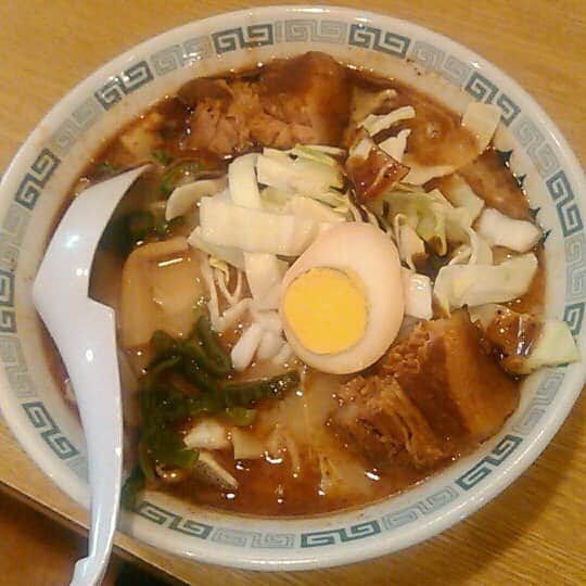 のインスタグラム：「桂花ラーメン　@ 新宿 太肉麺980円 看板メニューの太肉麺。三次会には重かったです…。 #桂花ラーメン#新宿#太肉麺#ラーメン#ラーメンインスタグラマー#ラーメン倶楽部」