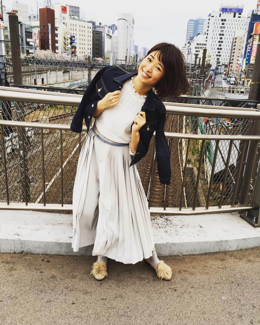 のインスタグラム：「スリルが好きかなアタシ！ あ〜ジェットコースター乗りたーい！」
