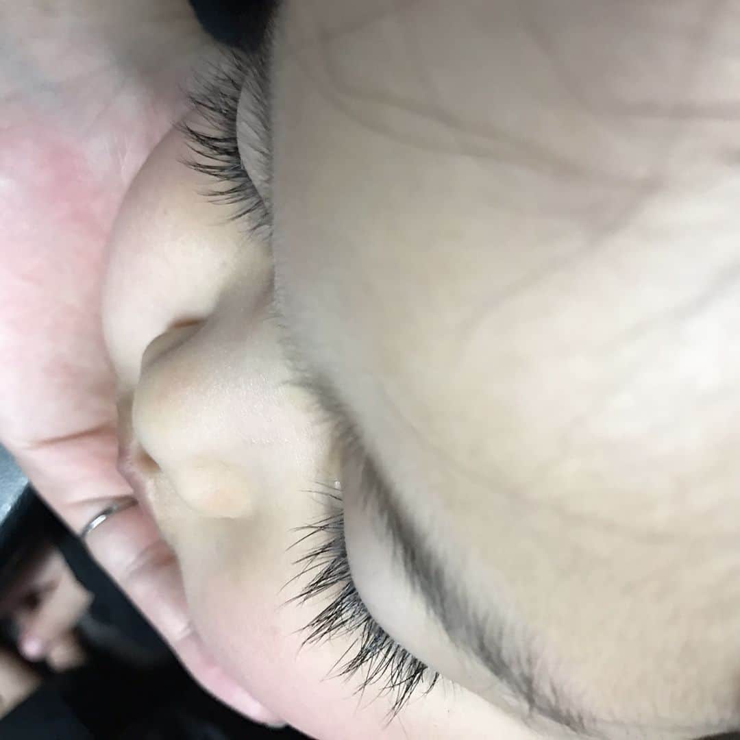 クォン・ユリさんのインスタグラム写真 - (クォン・ユリInstagram)「아하하 아하하ㅏㅎ하 아하하하하🐰💕💕💕 중독 될 거 같다ㅋㅋㅋㅋㅋ 감기는 이주 넘게 안 떨어지고 할 일은 바쁘구 구래욤😭 자주 업로드 못해서 죄송합니다🙏🏻 좋은 밤 보내세용 굿밤 율밤❤️❤️ #권율이 #율이tv #율둥이」4月3日 23時14分 - 1004yul_i