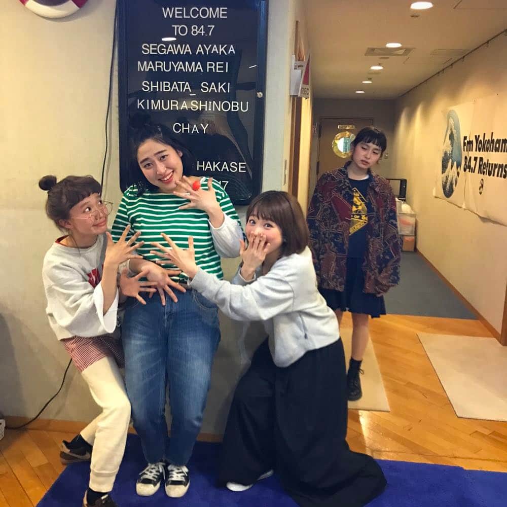 丸山礼　胸画像 トミタ栞さんのインスタグラム写真 - (トミタ栞Instagram)「#だめラジオ #今期もよろしくお願い申し上げます #うるさくしてすみません  #とは思ってません #ゲスト #女子トーク #レディースルーム #流しまくり #丸山礼 #瀬川あやか #柴田紗希 #しばさき #礼ちゃんのお胸が ...