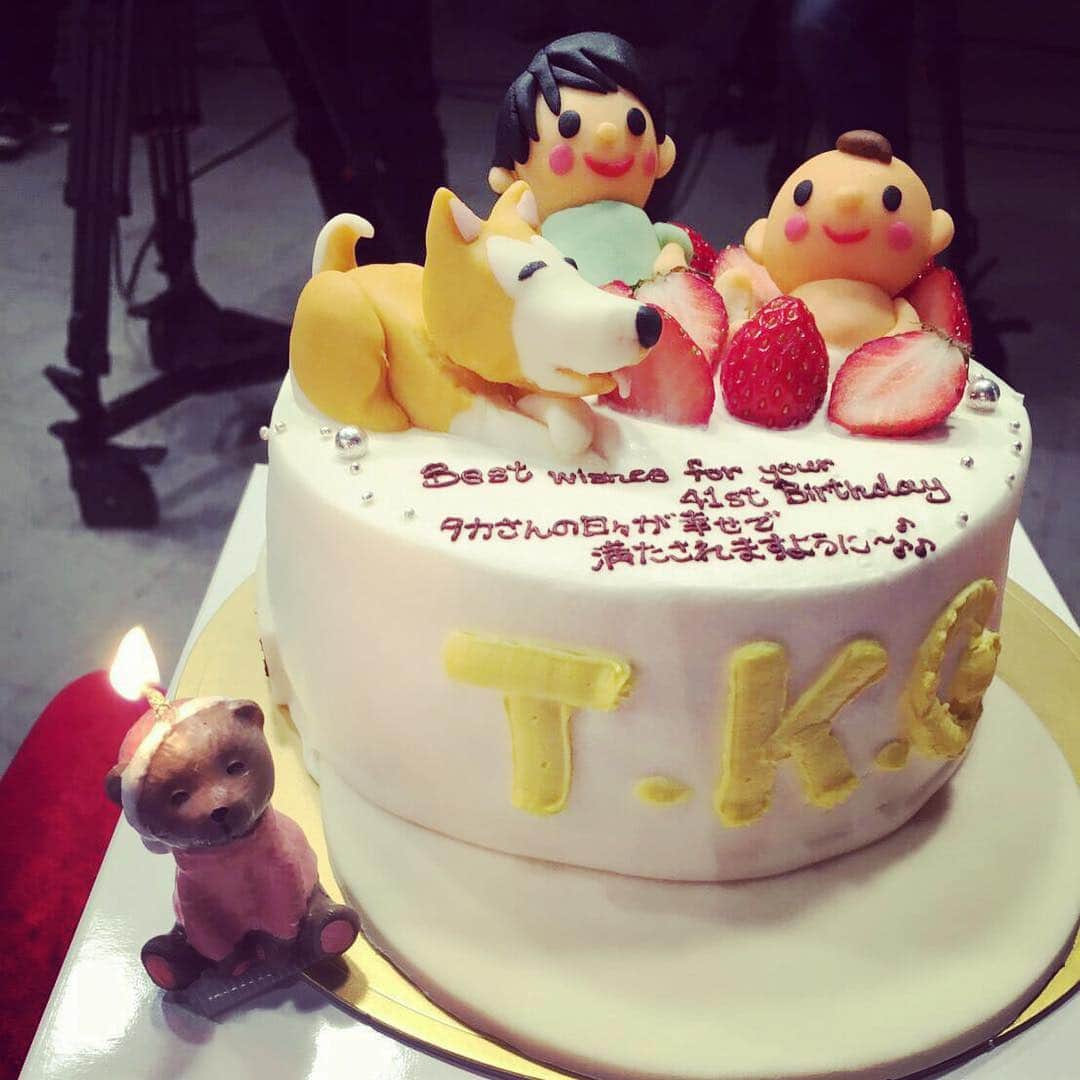 タカさんのインスタグラム写真 - (タカInstagram)「TKGのキャップの上に、ウンチャン、まんじゅう郎、マイクタイソン子が乗ってる かわいすぎるケーキ。 本当に 嬉しい。 #誕生日ケーキ #4/3バースデー #41歳」4月4日 16時10分 - taka.tkg