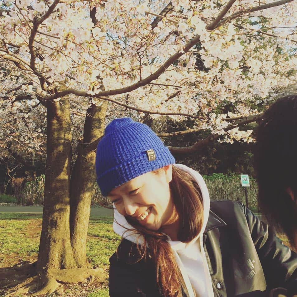 加藤紀子のインスタグラム：「お花見とかいいながらお花見ず。」