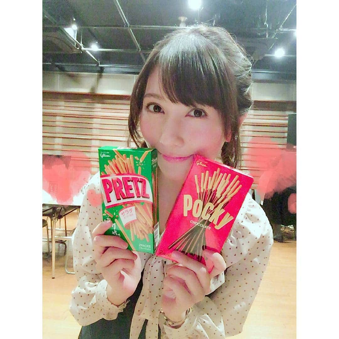 秦佐和子のインスタグラム：「⠀ ⠀ Shawako is my ske oshimen forever 💕 ­ Qotd: Pretz or Pocky? Aotd: POCKY ⠀ #shawako #hatasawako #sawakohata #ske48 #ske4802 #48family #48family02 #akb004802 #akb48_noname #akb48noname #noname」