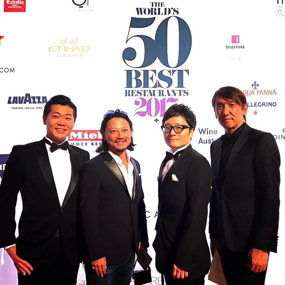 本田直之のインスタグラム：「The World's 50 Best 2017 Award Ceremony  #worlds50best #melbourne #royalexhibitionbuilding #australia #foodie #chef #den #narisawa #japanesefood #mobilebohemian #travelife #Restaurant」