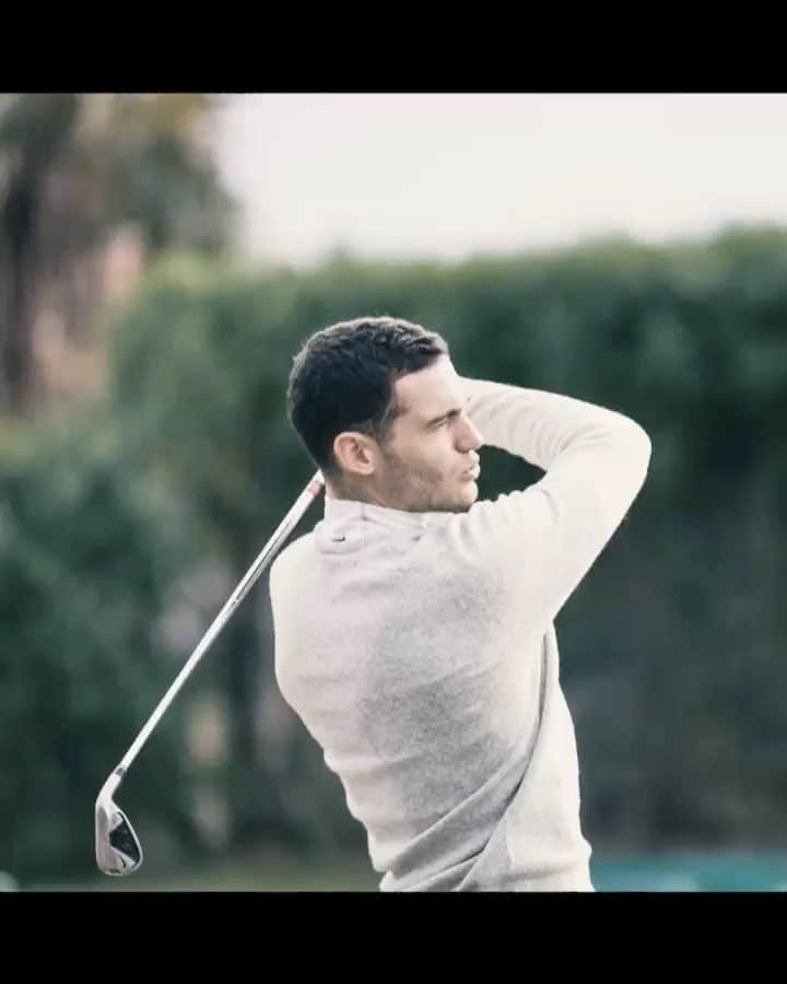 トーマス・フェルメーレンのインスタグラム：「@thomaspietersgolf all the best for the coming @themasters. Still try to copy your swing 😉. Showtime at Augusta! #TheMasters」