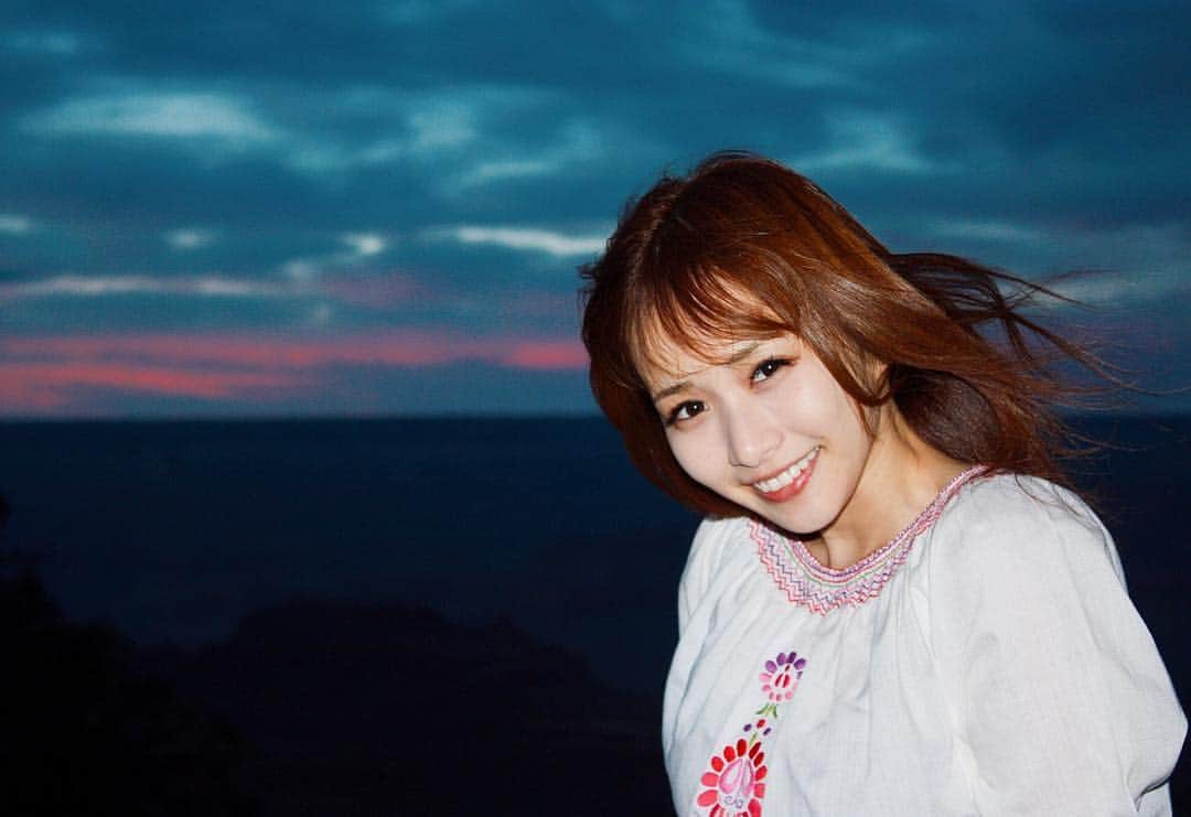 武田紗季のインスタグラム：「🌛💓🌎 #nightview #awesome #love #grandcyanyon #nature #nationalpark #explore #roadtrip #usa #arizona」