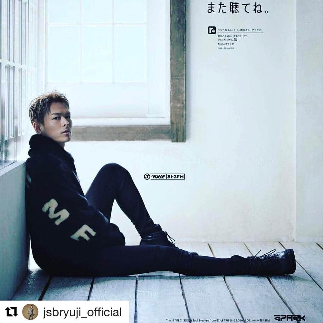 TANYのインスタグラム：「photoshoot  J-WAVE のポスターを撮影させて頂きました。  #photoshoot  #jwave  #3jsb #今市隆二  #spark」