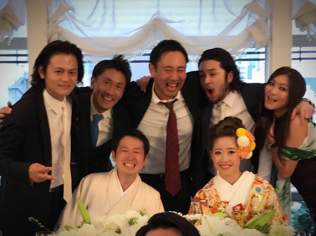 西村晃一さんのインスタグラム写真 - (西村晃一Instagram)「Wedding!  大切な仲間の結婚式^_^ 花嫁さんいた！  #Wedding #weddingparty  #結婚式 #koichinishimura」4月9日 2時18分 - koichi.nishimura