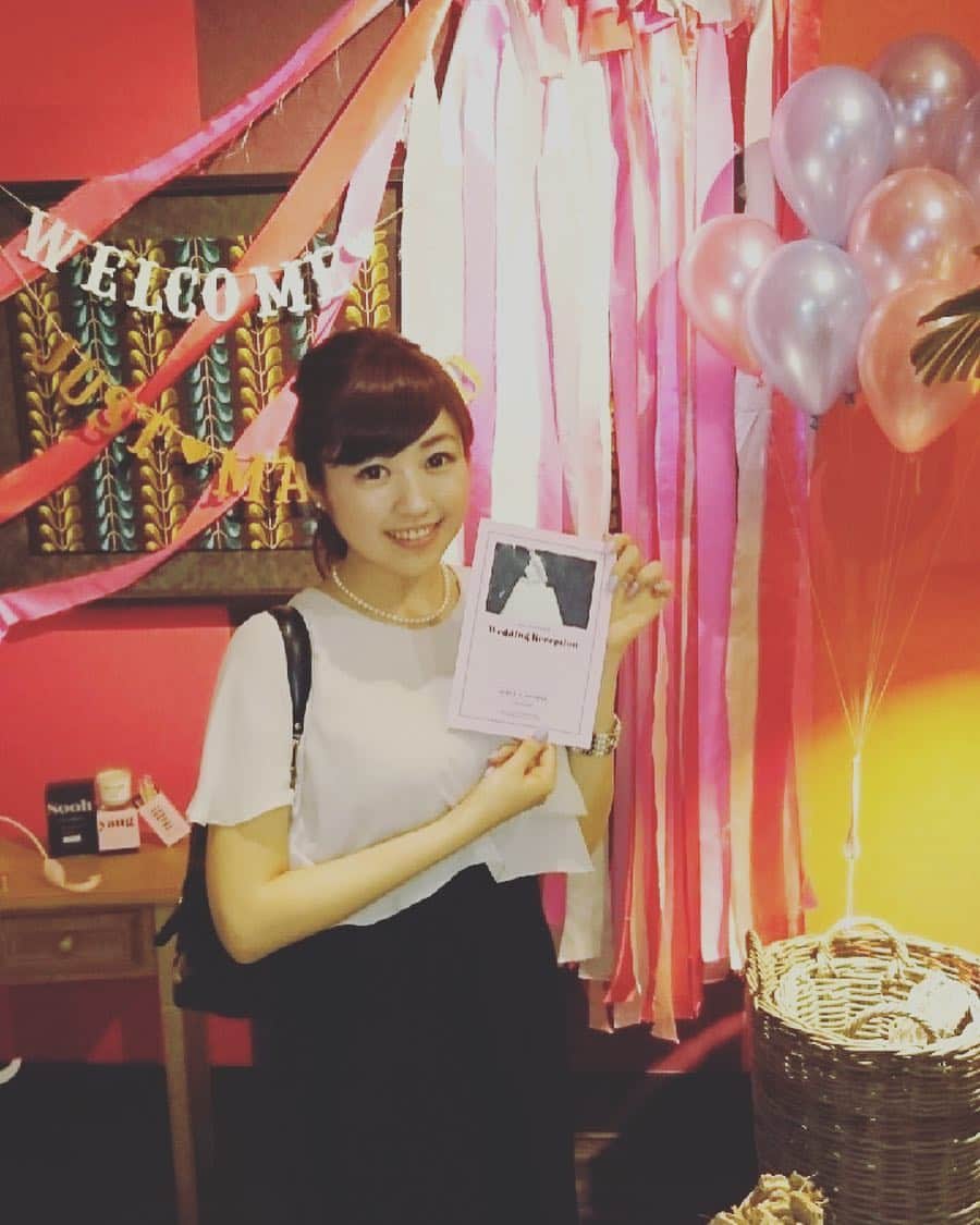 跡部みぅのインスタグラム：「まゆちんおめでとう❤️友人のみのアットホームな披露宴ですごい楽しかった😊💓高砂目の前の特等席✨🎶」