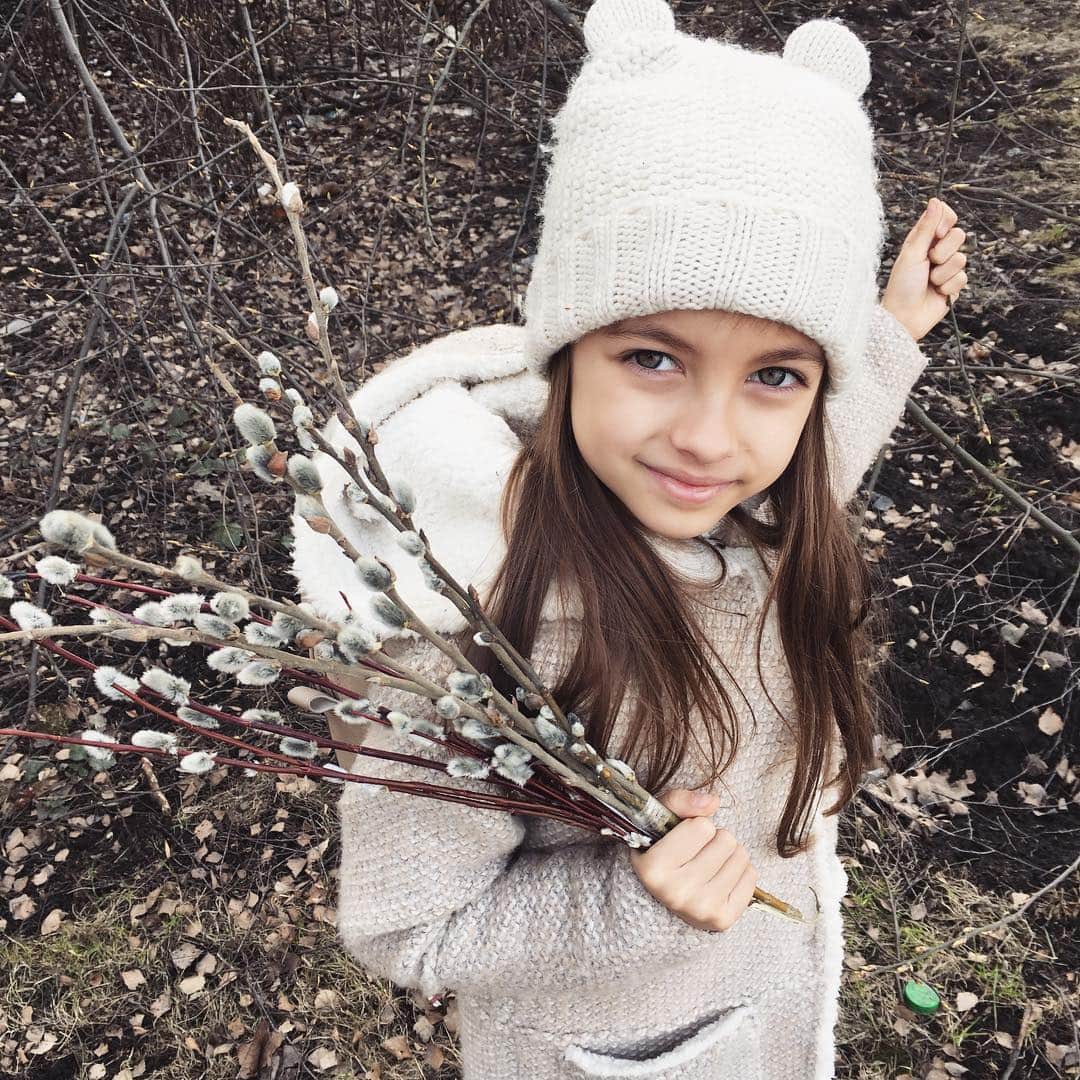 ソフィア・トゥレンコさんのインスタグラム写真 - (ソフィア・トゥレンコInstagram)「#fashionkids #sofiaturenko #moda #models #spb #face」4月9日 21時52分 - sofia_turenko