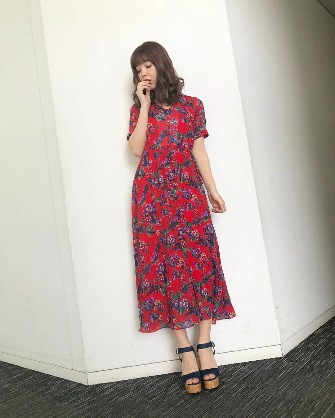 藤田ニコル（にこるん）さんのインスタグラム写真 - (藤田ニコル（にこるん）Instagram)「今日のヒルナンデスでの衣装❤️ これ買いたくなった😆✌️ #ヒルナンにこるん」4月10日 14時48分 - 2525nicole2