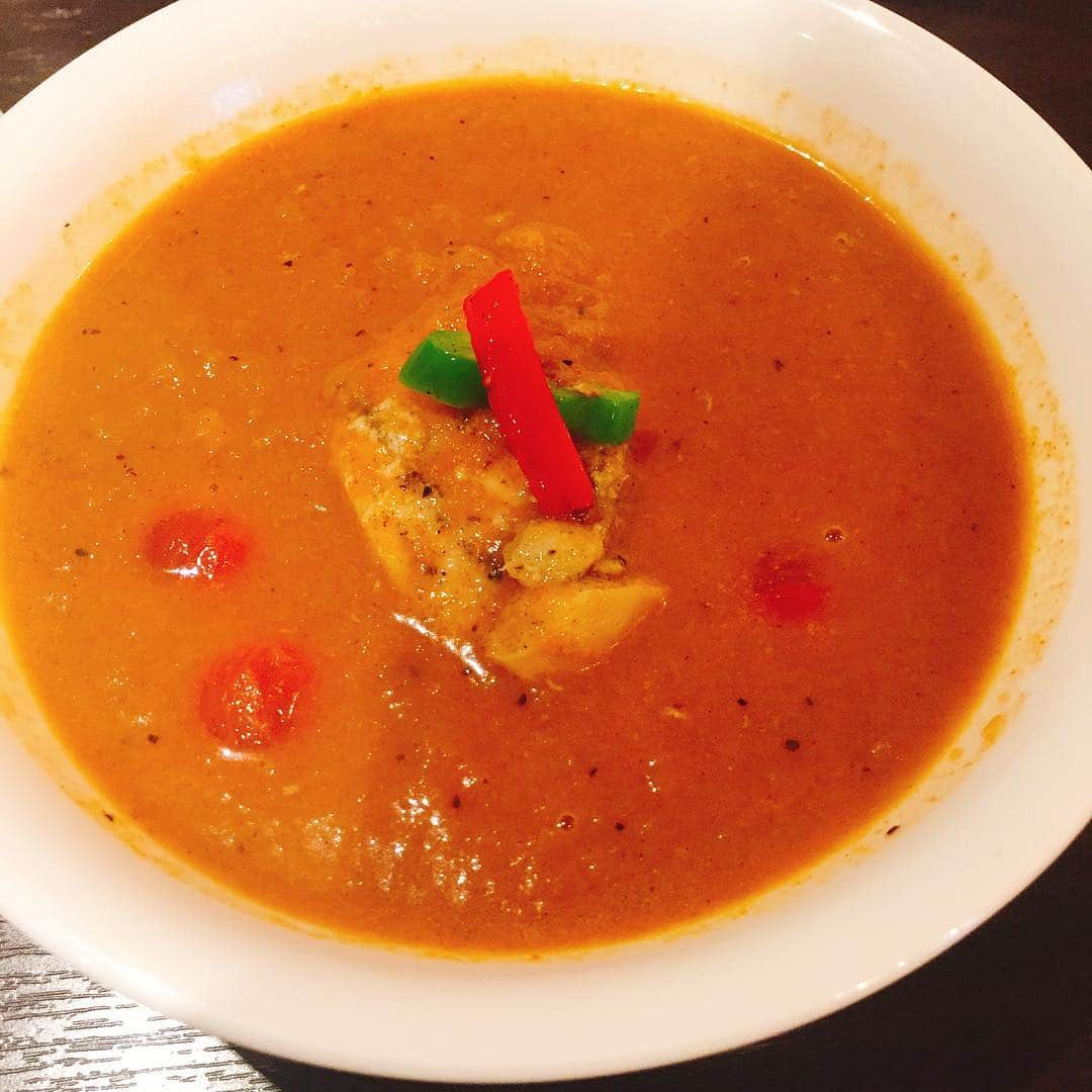 柳下毅一郎さんのインスタグラム写真 - (柳下毅一郎Instagram)「トマトチキン🍅 #curry #nocurrynolife #shinjuku」4月11日 13時38分 - garth_y