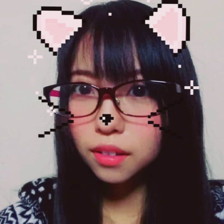 國井紫苑のインスタグラム：「なんかモハムットって言ってた。モハットって言いたかったああああああああ」
