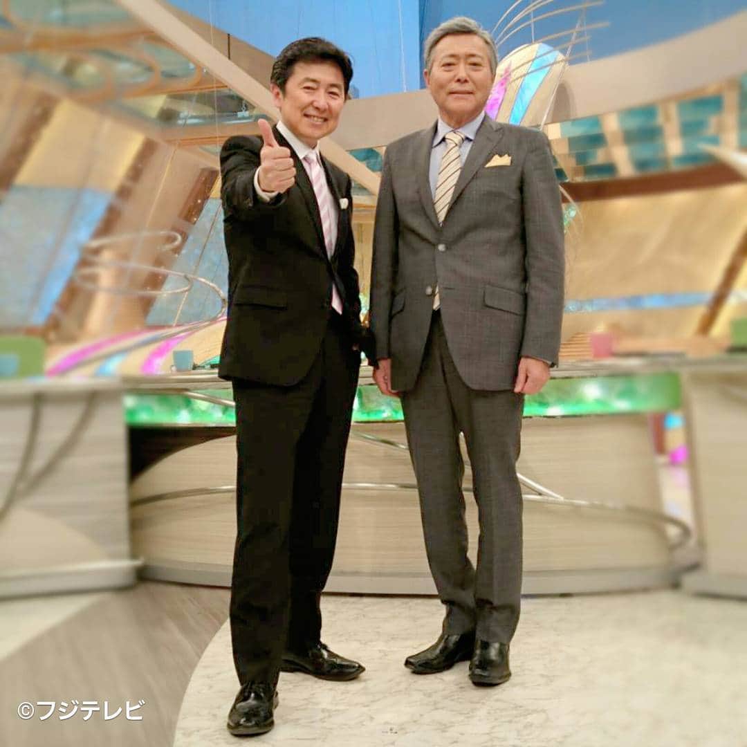 フジテレビ「とくダネ！」のインスタグラム：「小倉さんと笠井さんの2ショット！ 実はInstagramでは初めての組み合わせです(^^) #小倉智昭 #笠井信輔 #とくダネコーデ #オーダーメード #スタイリスト #漆原志保美 #どんなセリフが合うでしょう #とくダネ大喜利 #ファッション #コーディネート #今日のコーデ #コーデ #アナウンサー #大喜利 #2017 #4月11日 #火曜日 #とくダネ #tokudane #フジテレビ #fujitv 170411」