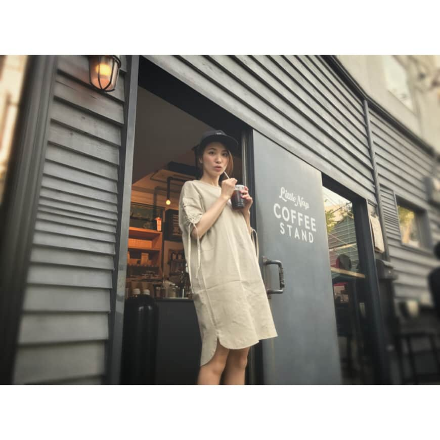 戸田れいさんのインスタグラム写真 - (戸田れいInstagram)「お仕事早く終わったからお散歩🚶‍♀️おしゃんな珈琲屋さんみっけ👀 #珈琲#coffee #breaktime #💋#カフェ巡り」5月8日 18時41分 - rei_toda