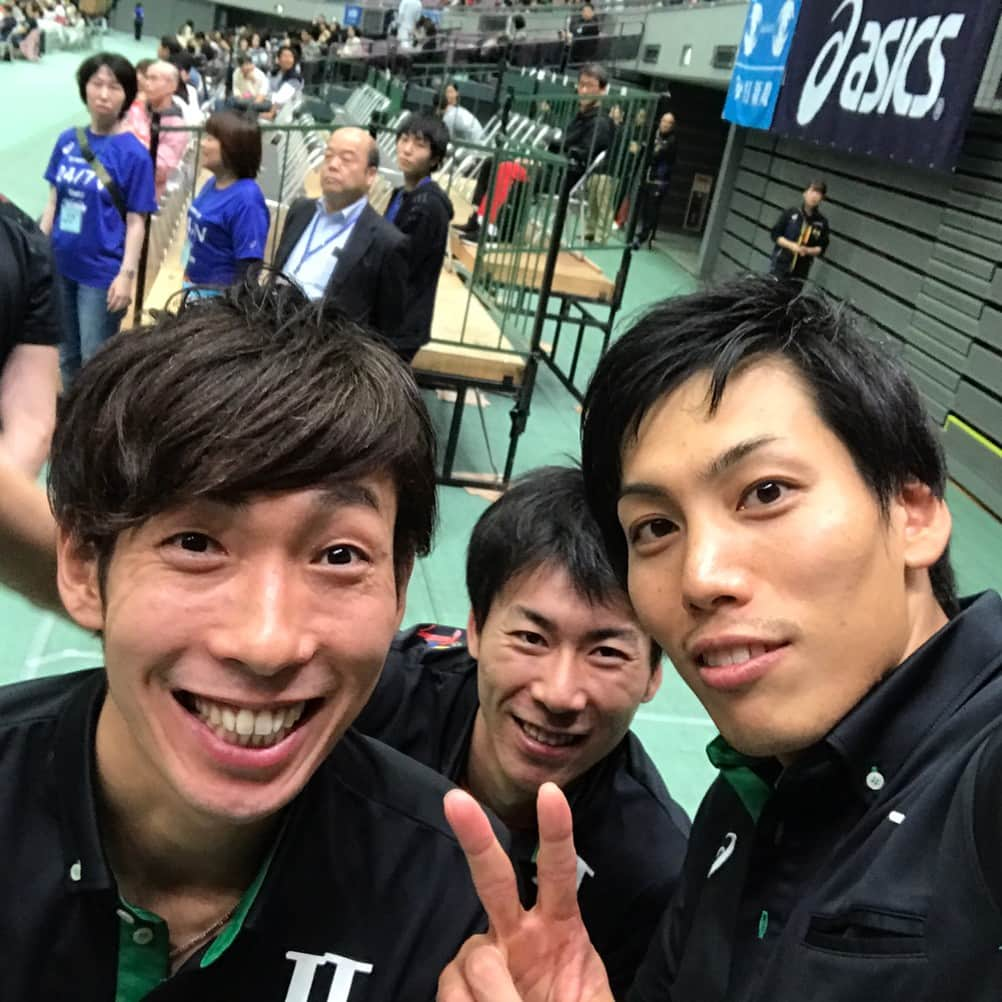 越川優さんのインスタグラム写真 - (越川優Instagram)「#黒鷲旗 #jt #jtthunders #優勝 #2連覇 #panasonic #panasonicpanthers #denso #densoairybees #drazenluburic #michalkubiak #大竹里歩 #山田美花 #井上俊輔 #塚崎祐平 #井上航  #見切れちゃった人 #ごめんなさない （笑）」5月8日 15時09分 - yu_koshikawa