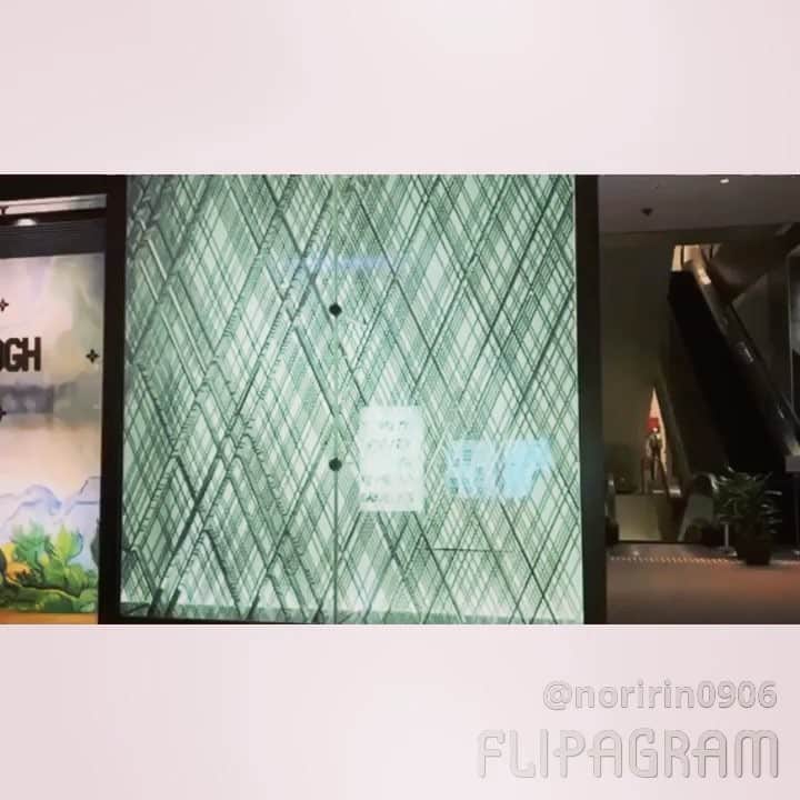 CRAZY COCOのインスタグラム：「We sincerely apologize for being lunatic in front of Louisvuitton Osaka Hilton plaza west branch . No music No life 🎧  変なおじさんfeaturing 天使にラブソングを。 とりあえずin a publicでどこまで羽目外せるか挑戦したい。  #japan#osaka#family#cousin#love#lovegoals#impromptu#crazy#dance#sisteract#joyful#luisvuitton#大阪#大阪の女やさかい#あほ#末期のあほ#変なおじさん#天使にラブソングを#ルイヴィトン#すんません#今回は急に決まったから完成度低すぎて自分にいらだち#そんな土曜日の大阪」