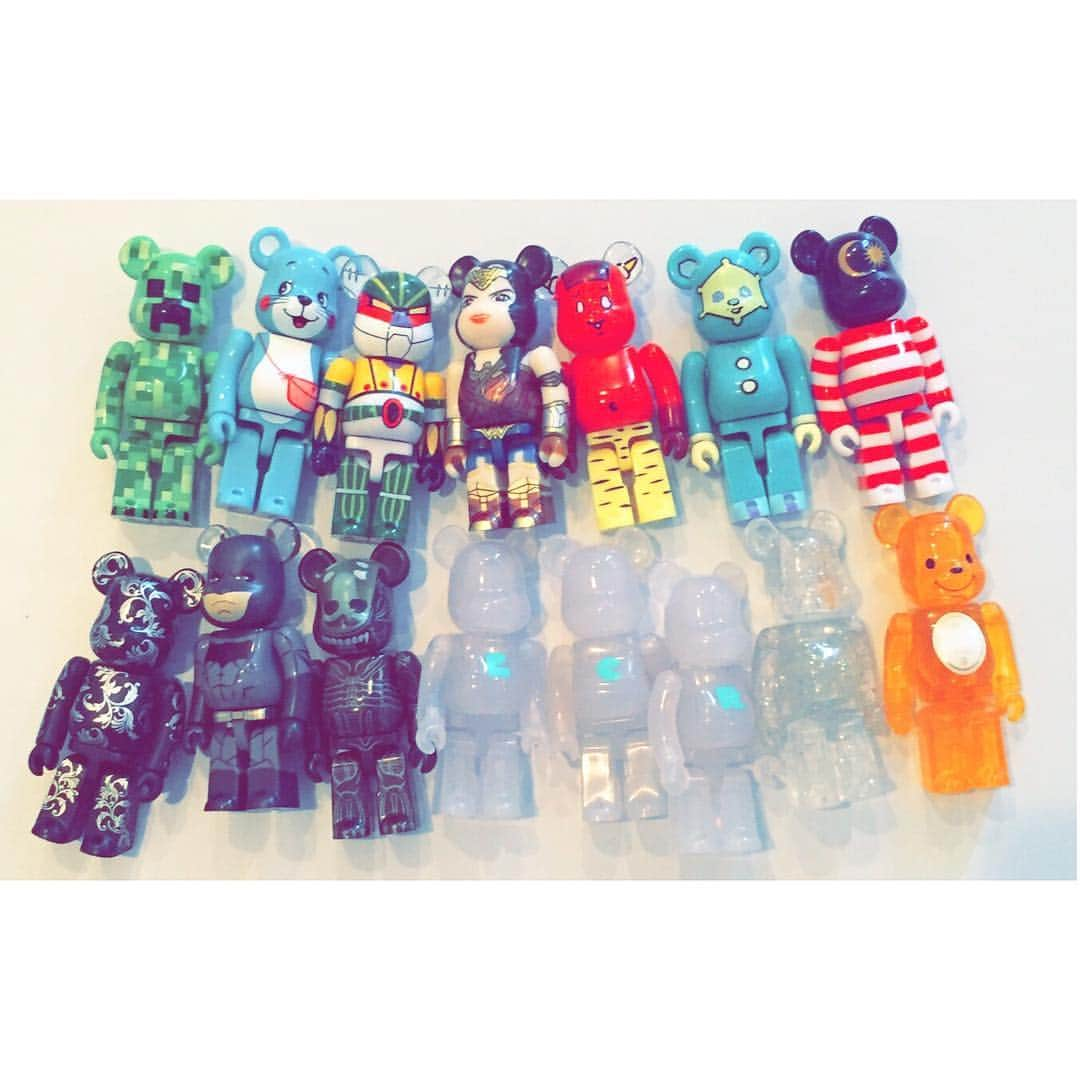 ポンのインスタグラム：「#bearbrick #ベアブリック #鋼鉄ジーグ #クリーパー #かわいい」