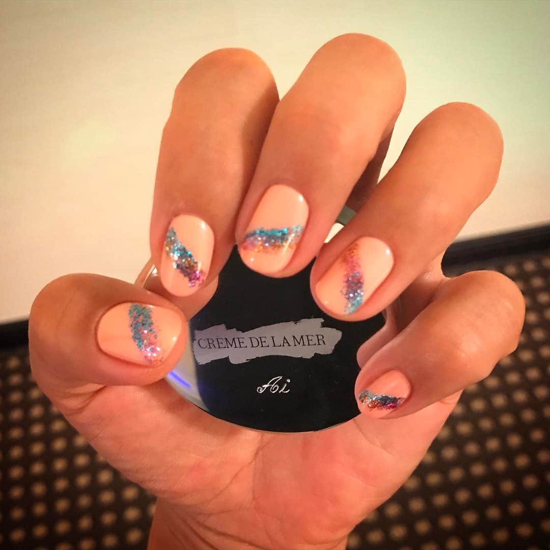 宮里藍さんのインスタグラム写真 - (宮里藍Instagram)「New nails with a gift from my fan!!:) #nails💅 #lamer #lipbalm #mynameonit 新しくした #ネイル と、先週頂いた名前入りのリップバーム☺︎ ちあきさん、ありがとうございます😊❤️ #お気に入り」5月9日 9時47分 - ai_miyazato