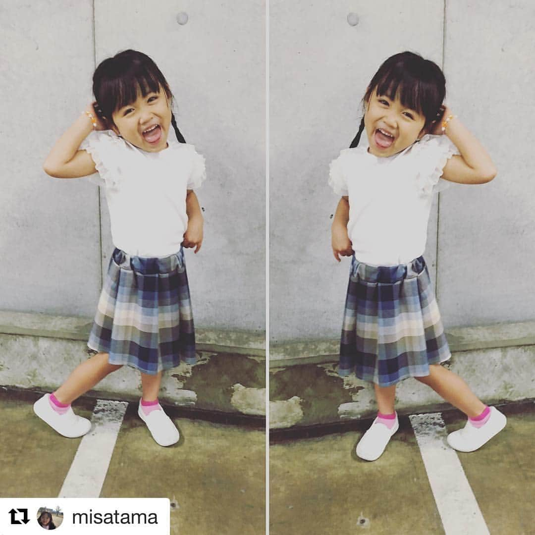 Mimi Disainさんのインスタグラム写真 - (Mimi DisainInstagram)「女の子はこのくらいの年齢になるともうポージングするんですね(^^) ミミデザインのスカートを可愛く着こなしてくれています😊 #ミミデザイン #mimidisain #エストニア #輸入子供服」5月9日 23時16分 - mimidisain_jp