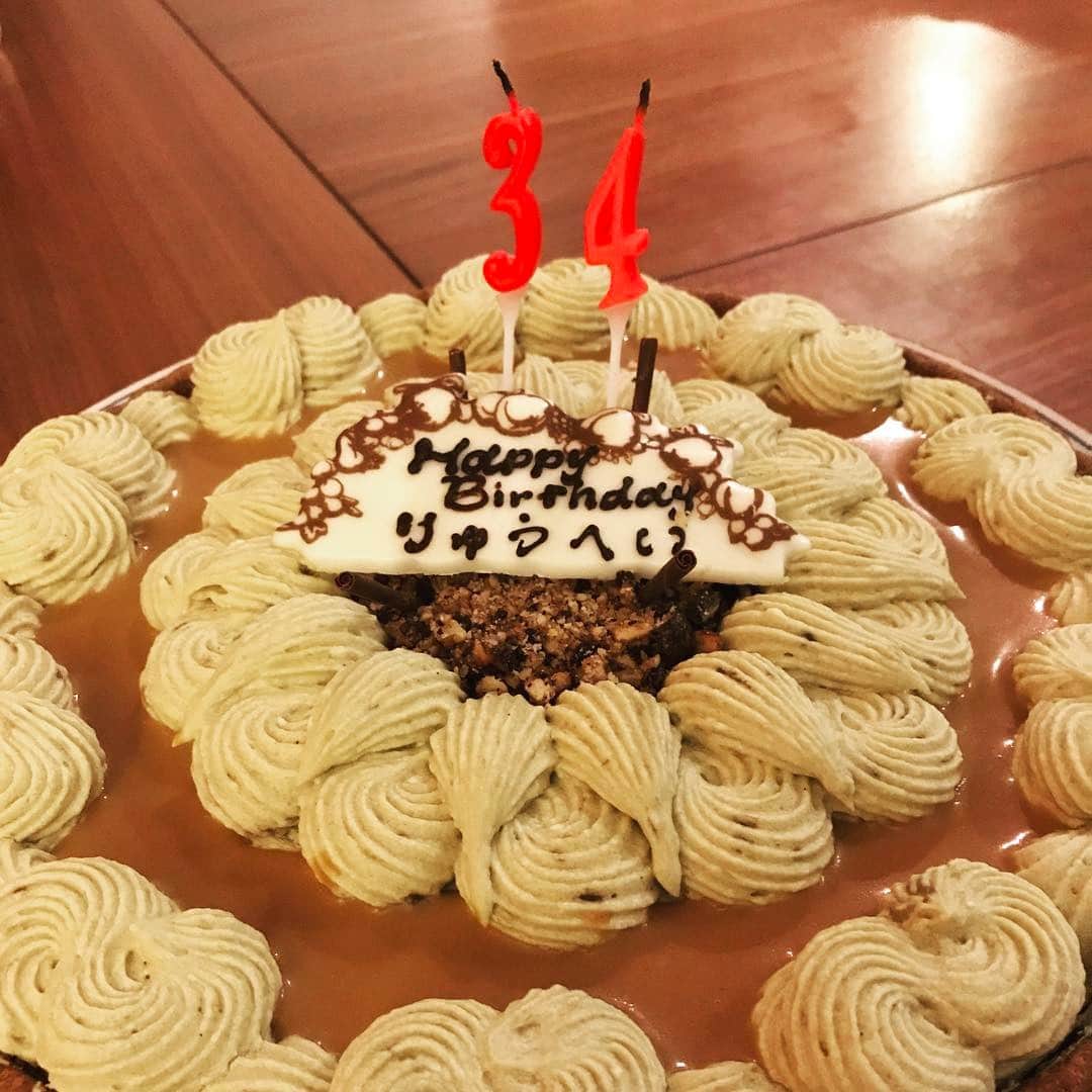 のインスタグラム：「34だぜ。ありがとめん」