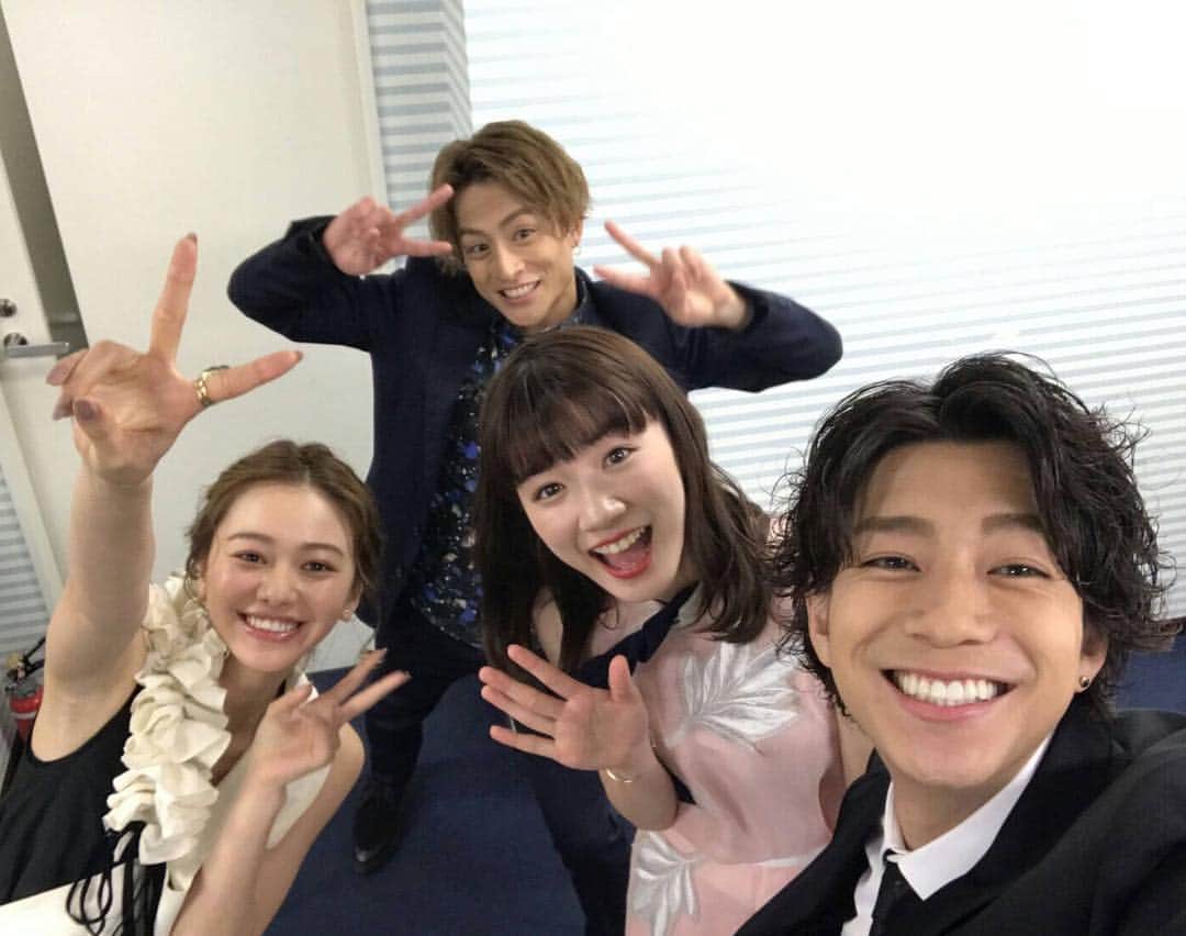 映画「ひるなかの流星」のインスタグラム：「‪＼観客動員数100万人突破!!!!／‬ ‪たくさんの方々に観て頂き、本当に嬉しいです😊💕‬ ‪皆さま、ありがとうございます🙏‬ ‪映画はまだまだ絶賛上映中🎬‬ ‪#ひるなかの流星 #永野芽郁 #三浦翔平 #白濱亜嵐 #山本舞香 @mei_nagano0924official @shohei.63 @alan_shirahama_official @yamamotomaika_official」