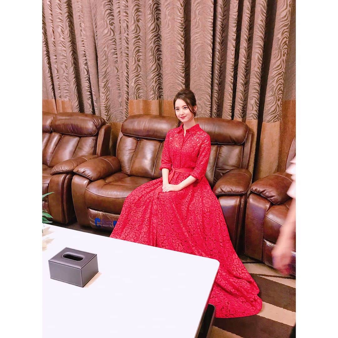 佐々木希さんのインスタグラム写真 - (佐々木希Instagram)「赤いドレス #衣装 dress #chcarolinaherrera shoes #JIMMYCHOO  #映画#カノン #北京国際映画祭 #日本映画週間」4月18日 17時10分 - nozomisasaki_official