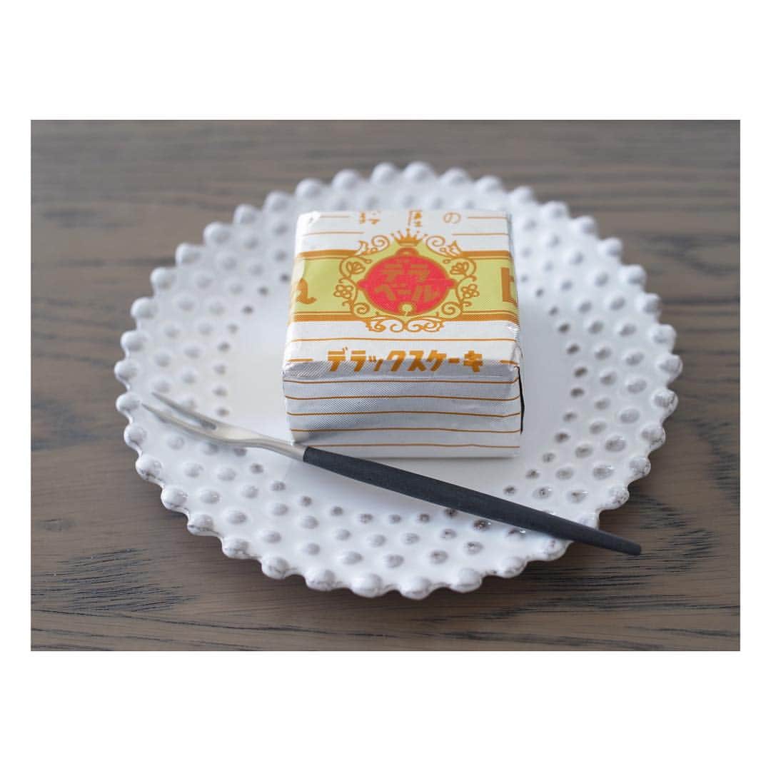 高垣麗子さんのインスタグラム写真 - (高垣麗子Instagram)「💙 洋菓子気分の今日。 ・ #cake #デラックスケーキ #デラベール #牛乳と一緒に」4月19日 14時08分 - reikotakagaki