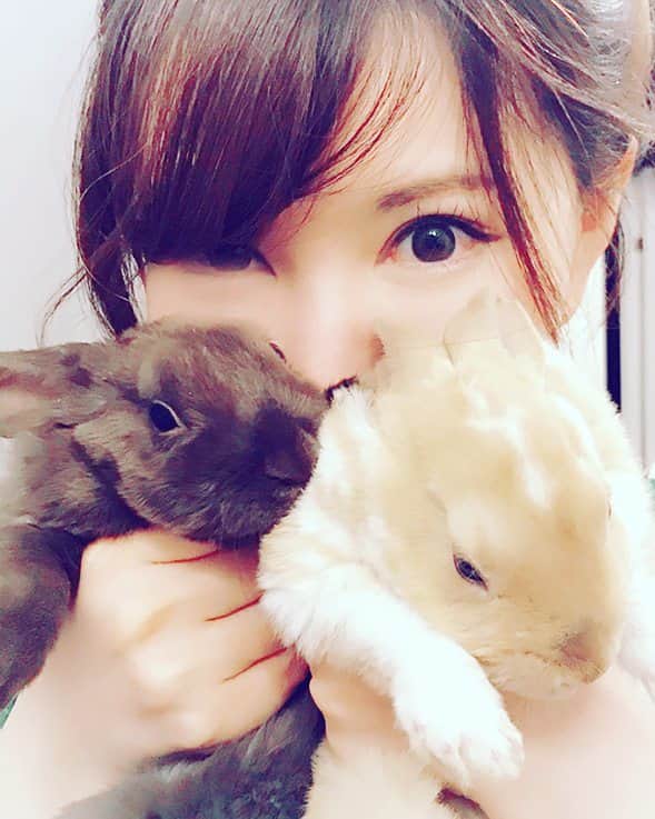 里美ゆりあのインスタグラム：「もふもふ♥ #大好き」