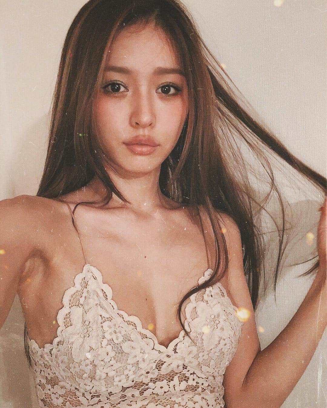 加治ひとみのインスタグラム