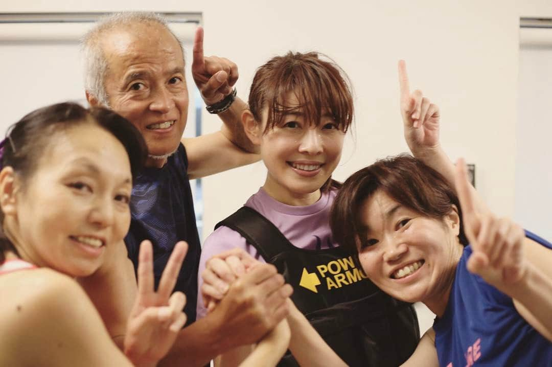 松山まなかさんのインスタグラム写真 - (松山まなかInstagram)「#トレーニング#training #筋トレ#自重トレ#筋肉#ランニング#ランナー#トレーナー#run #runner #マラソン#フルマラソン#マラソン女子#ラン仲間#酒飲みランナー#仲間#もっと強く」4月22日 19時42分 - manakamatsuyama