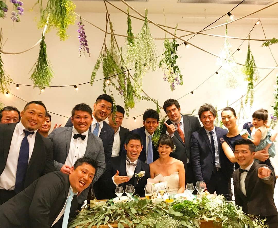 君島良夫のインスタグラム：「Congratulations to my top man Kura and his beautiful wife Yurina❤️ Love you heaps❤️」